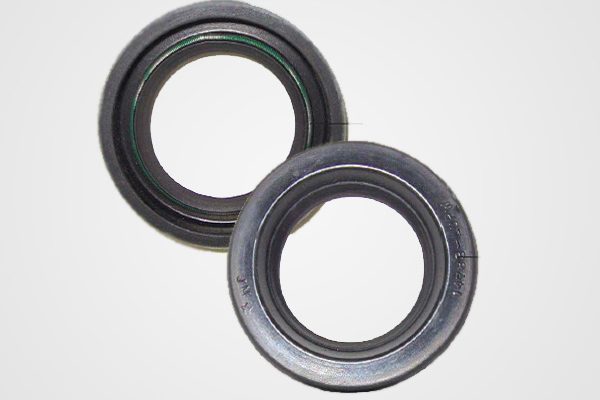 .jpgSEALS-FOR-TAIL-SHAFTS-AND-RUDDERS